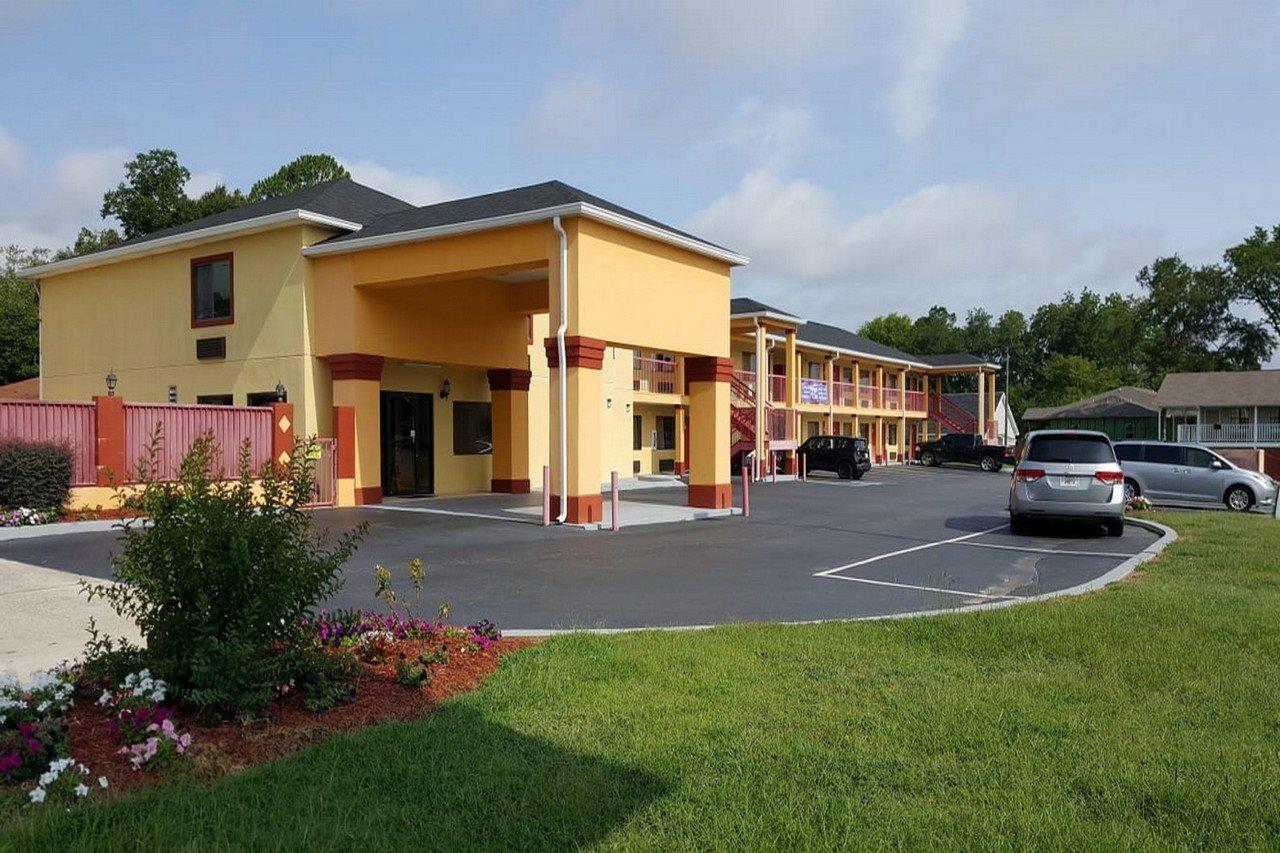 Budget Inn & Suites Hawkinsville Exterior foto